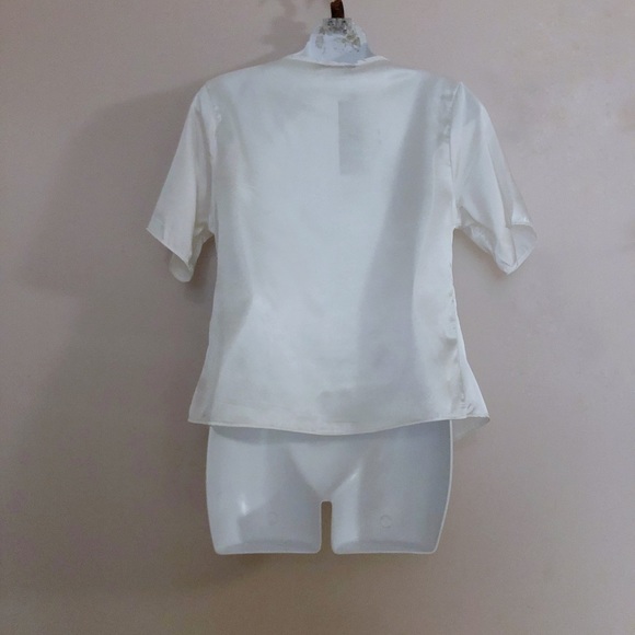 NASTY GAL 'NO STRING SATIN CROPPED BLOUSE' - Picture 14 of 14